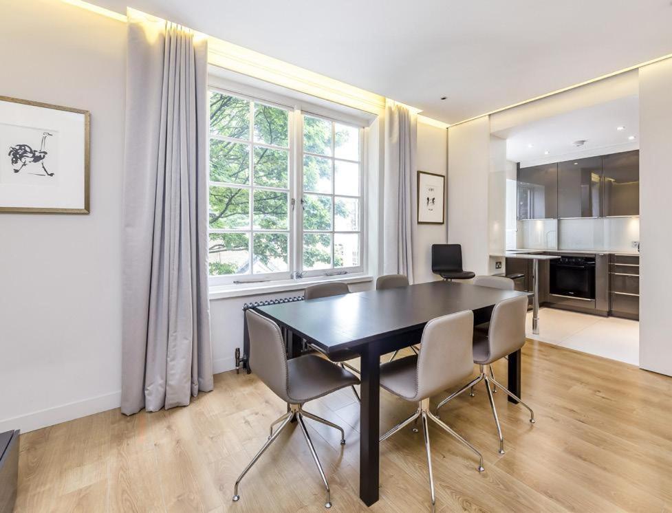 2 Bed, 2 Bath In Mayfair, Garden View Appartamento